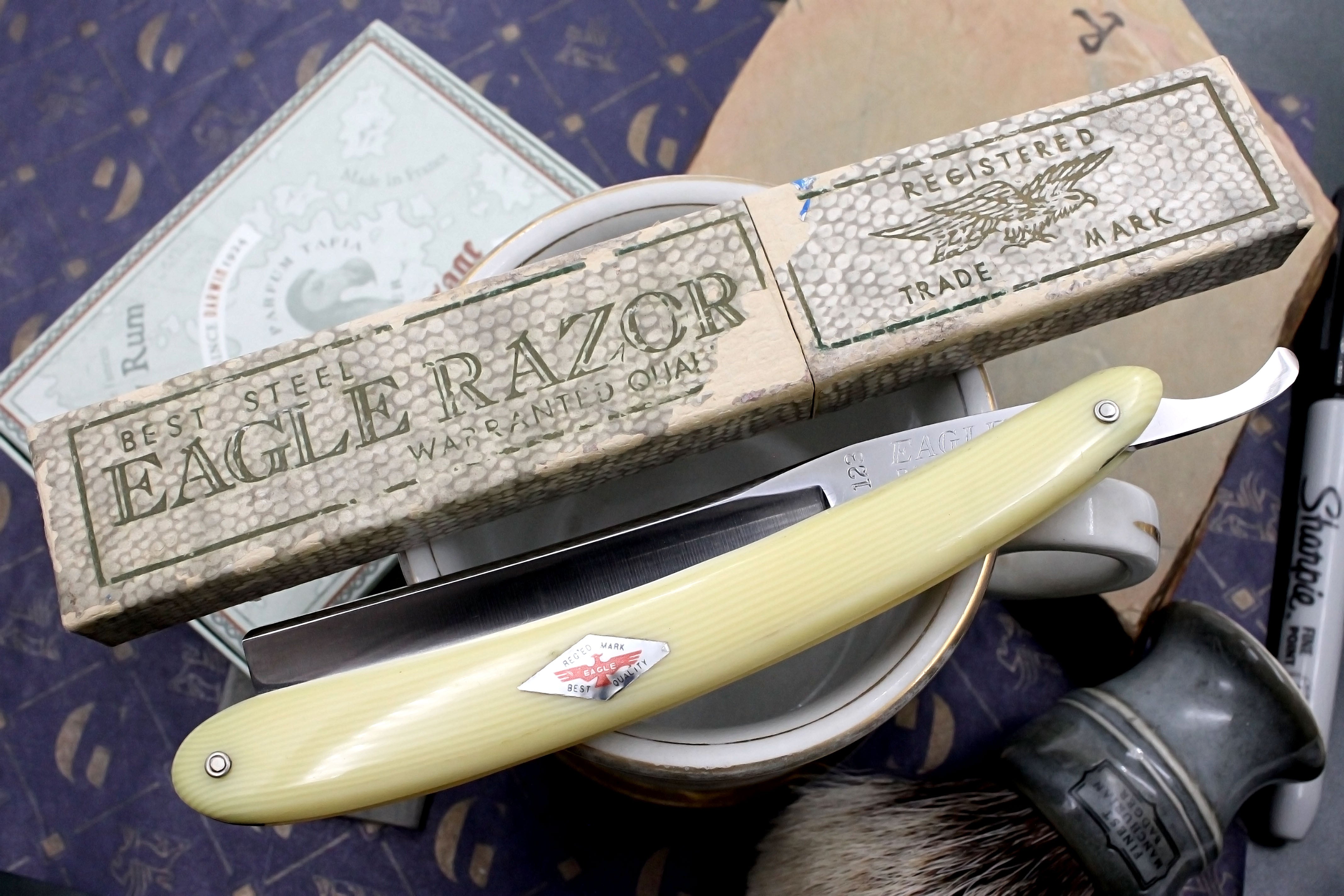 Eagle No. 123 - 13/16 Full Hollow Blade Like New - Vintage Japanese Straight Razor - Shave Ready