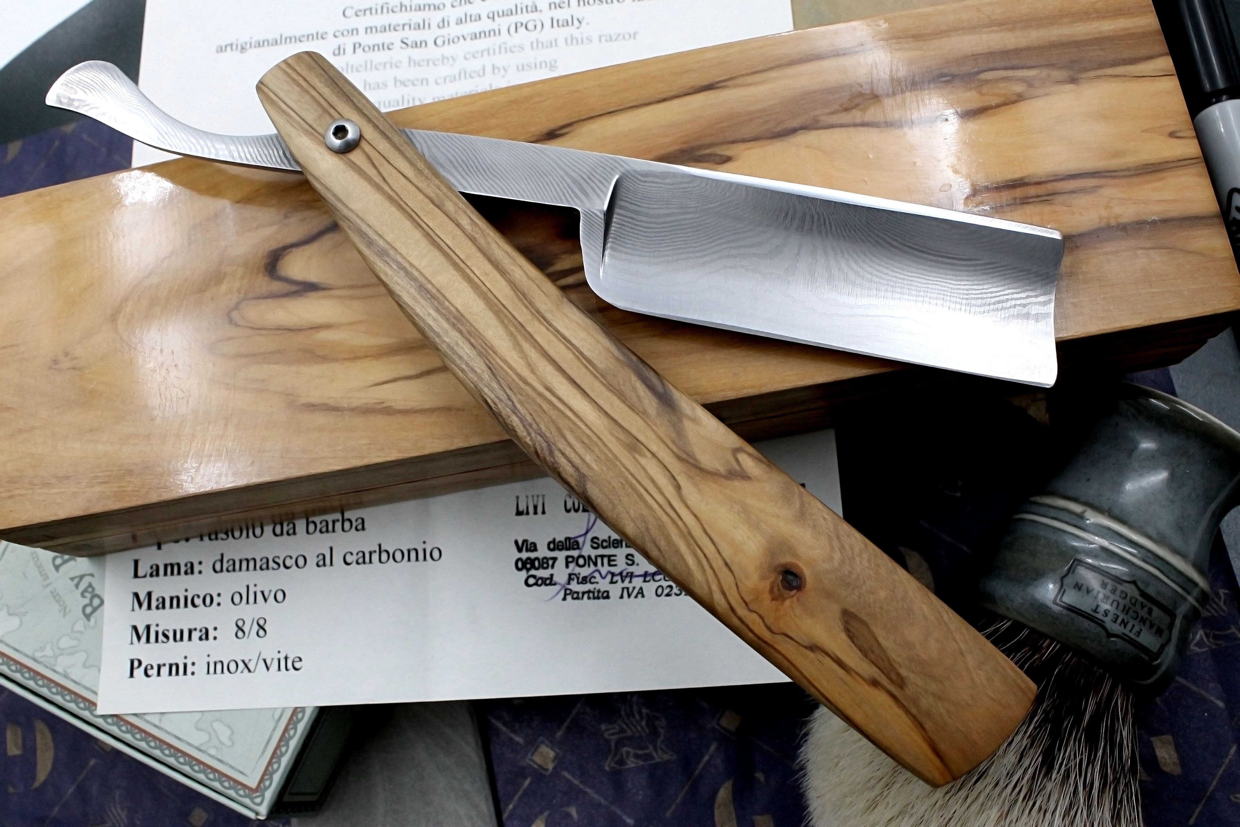 Mastro Livi Damscus 8/8 with Olivewood Scales - Preowned Custom Straight Razor - Shave Ready