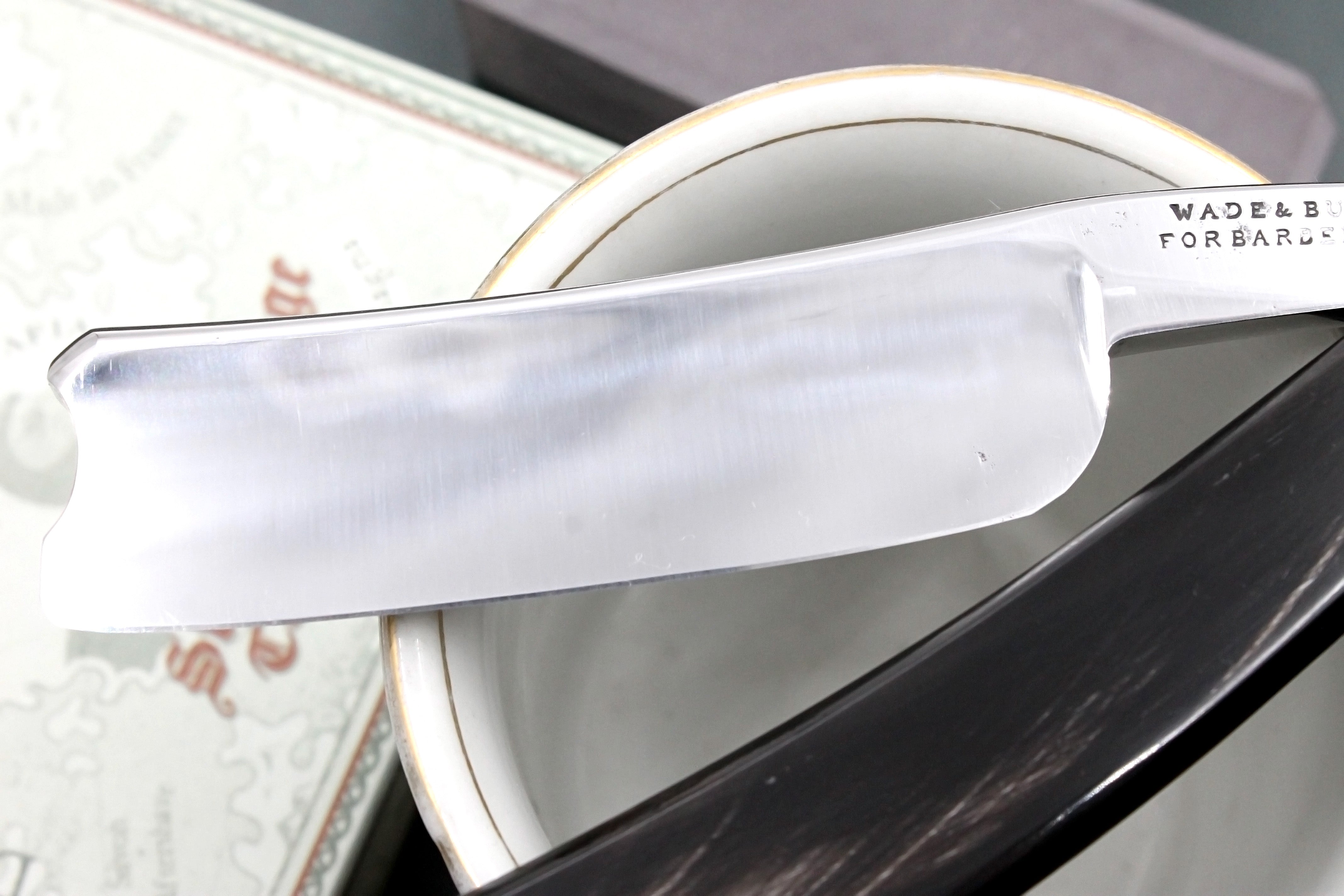 Wade & Butcher "For Barbers Use" - 15/16" Blade with Custom Horn Scales - Restored Sheffield Straight Razor - Shave Ready